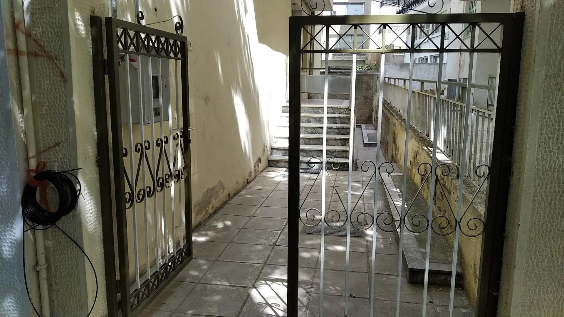 Elegant Apartment With Beautiful Panoramic View Thessaloniki
