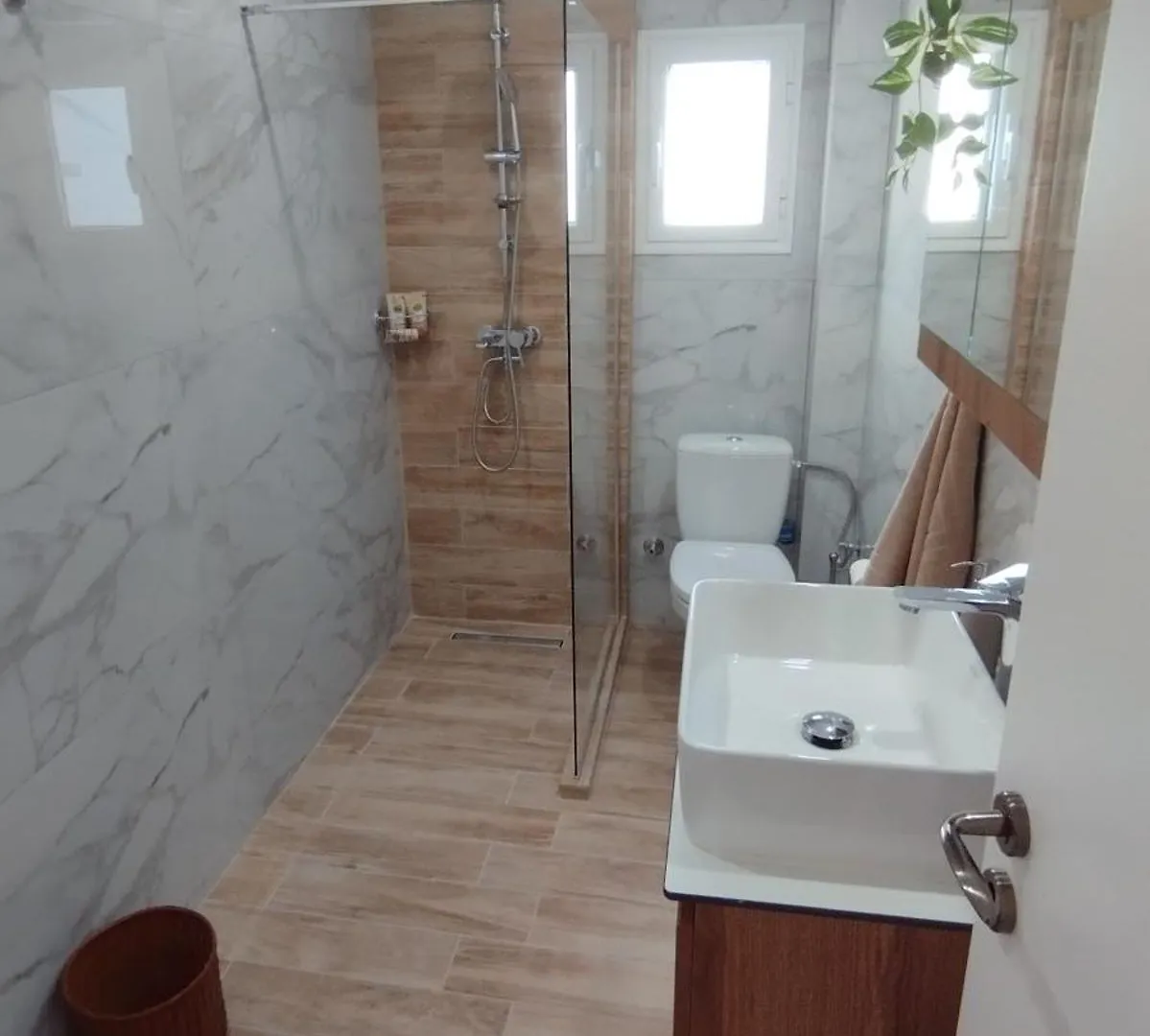 Elegant Apartment With Beautiful Panoramic View Thessaloniki